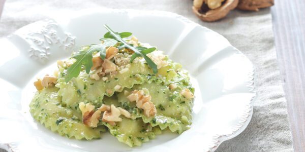 Ravioli di prosciutto, noci, spinaci e ricotta